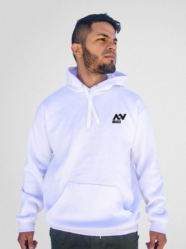 Buzo canguro oversize blanco con estampa de logo de marca Mau streetwear